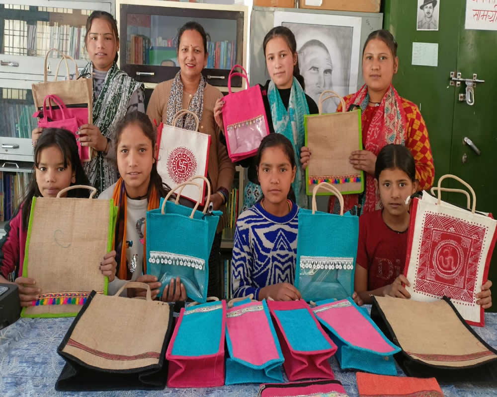 Local Art and Craft Activities